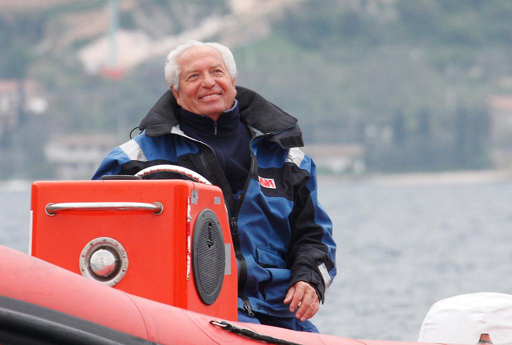 Valentin Mankin coaching at Lake Garda, Italy in 2010 © Eugenia Bakunova http://www.mainsail.ru