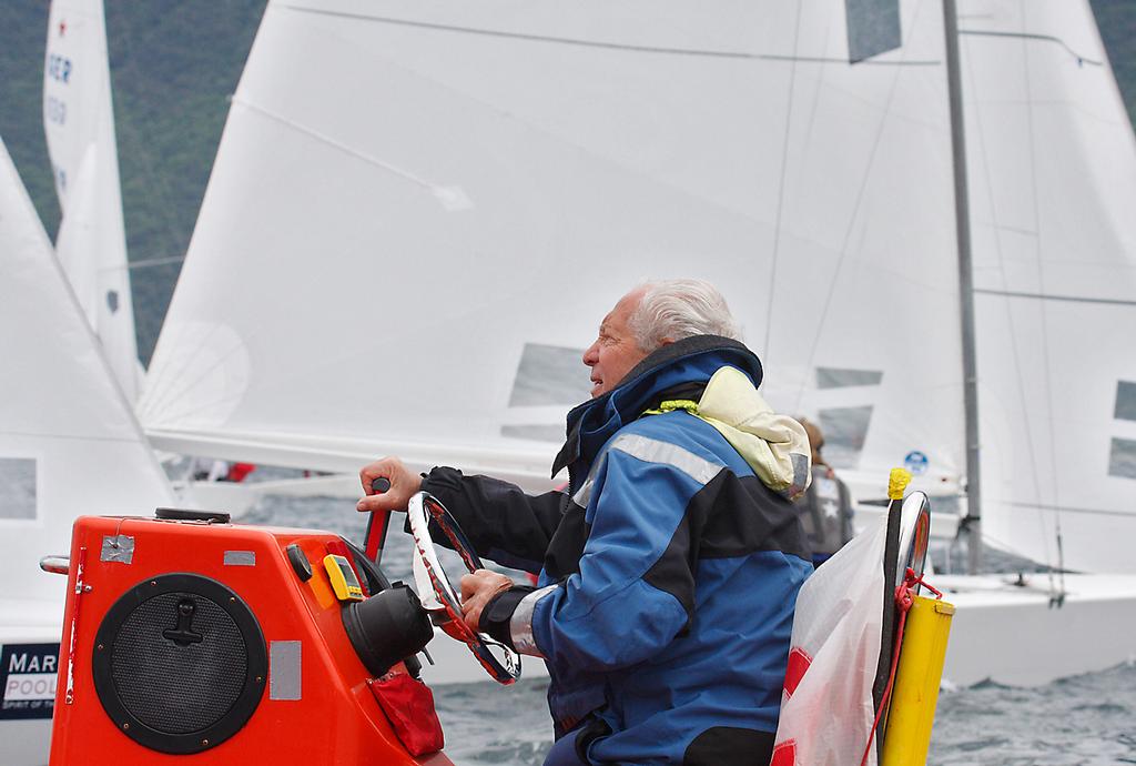 Valentin Mankin coaching at Lake Garda, Italy in 2010 © Eugenia Bakunova http://www.mainsail.ru