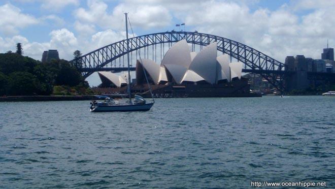 Sumanderal pictured against the backdrop of Sydney Harbour after crossing the Atlantic and Pacific Oceans &copy;  SW