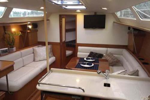  © US Yachts