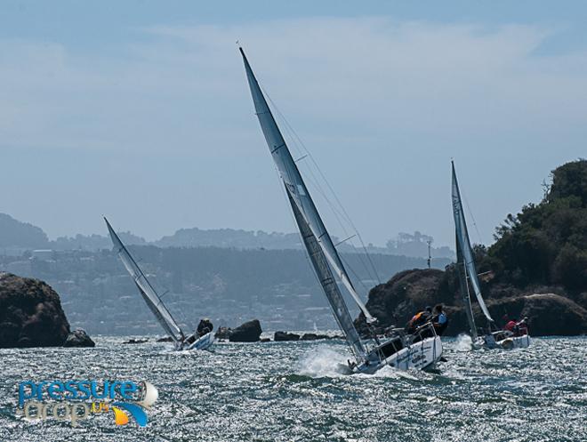 2014 Express 27 National Championship © Erik Simonson/ pressure-drop.us http://www.pressure-drop.us