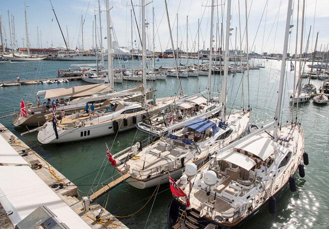 2014 Oyster Regatta Palma © Martinez Studio