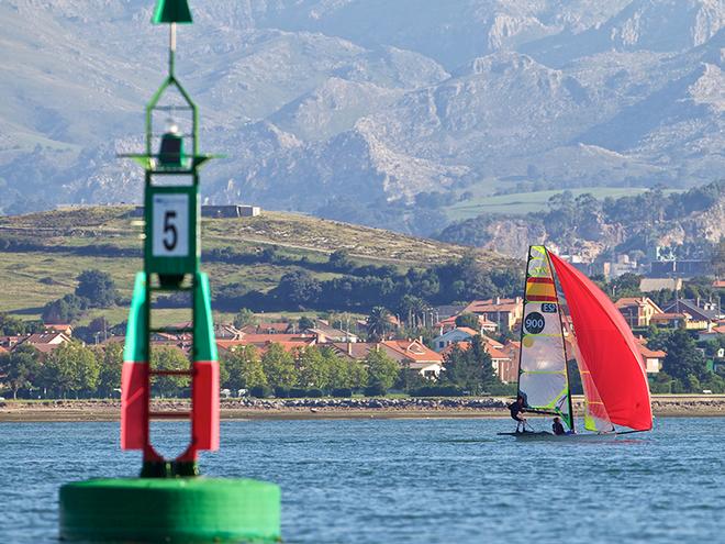 Mountainous backdrop - Ciudad de Santander Trophy - 2014 ISAF Worlds Test Event Midway Stage ©  Jesus Renedo http://www.sailingstock.com