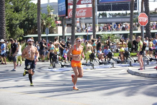 Anna Tunnicliffe leading the Run - Day 2 2014 Reebok Crossfit Games © SW
