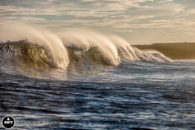 Huge Chili Bowl waves! - 2014 AWT Quatro Desert Showdown © Si Crowther / AWT http://americanwindsurfingtour.com/