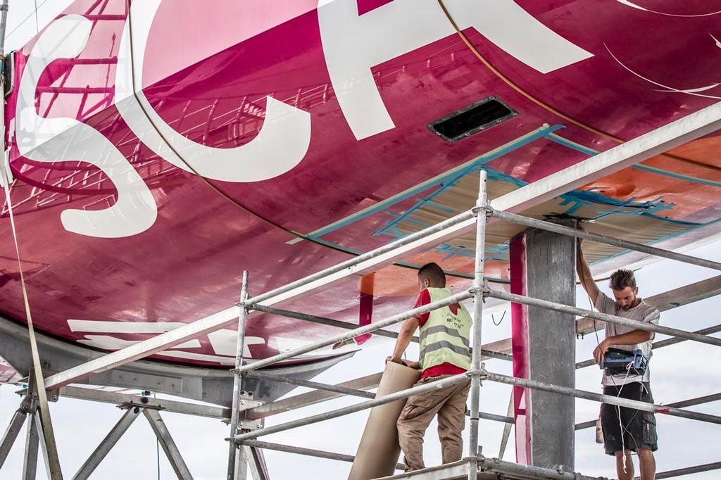 Boat Maintenance in the Alicante Boatyard for Team SCA ©  Ainhoa Sanchez/Volvo Ocean Race
