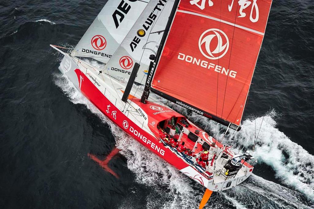 Full speed ahead &copy;  Benoit Stichelbaut / Dongfeng Race Team