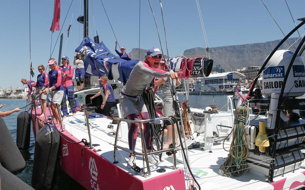 November 7, 2014. Team SCA arrives to the pontoon in Cape Town after completing Leg 1; They've beaten MAPFRE for the 6th place. ©  Charlie Shoemaker / Volvo Ocean Race
