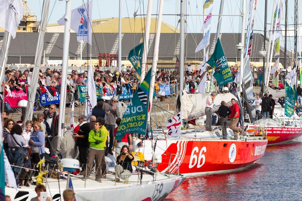 Passage des ecluses pour les concurrents de la Route du Rhum-Destination Guadeloupe 2014 - Saint Malo. © Alexis Courcoux