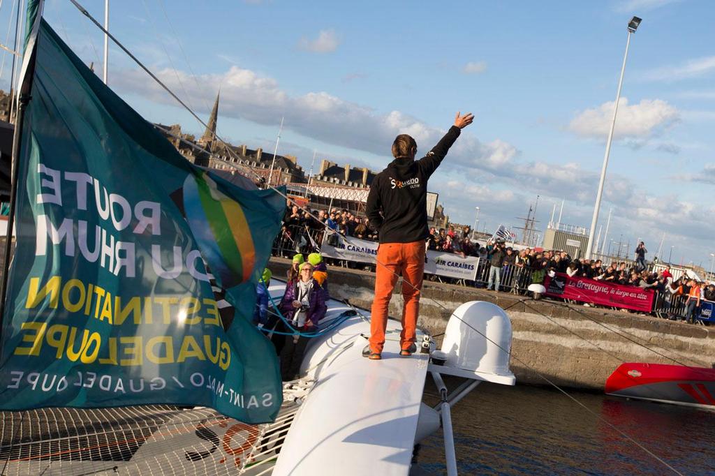 Passage des ecluses pour les concurrents de la Route du Rhum-Destination Guadeloupe 2014 - Saint Malo. © Alexis Courcoux