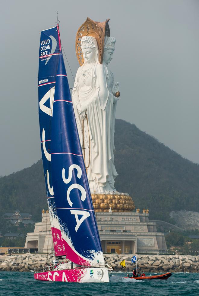 February 8, 2015. Leg 4 Start; Team SCA © Victor Fraile/Volvo Ocean Race http://www.volcooceanrace.com