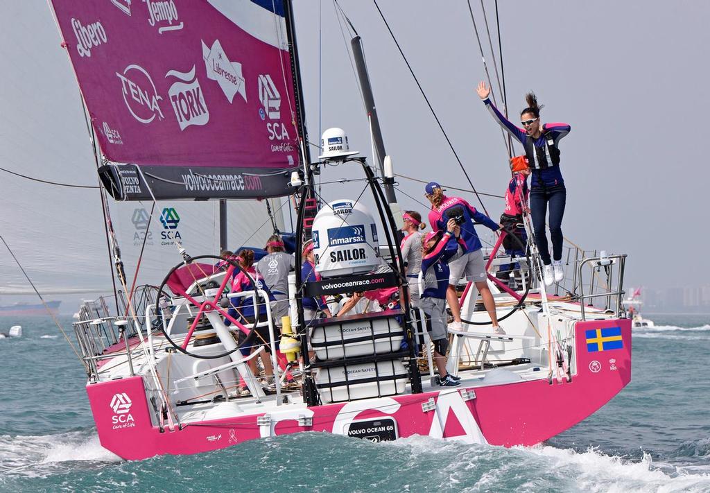8 February 2015 Team SCA Volvo Ocean Race. Sanya China. Leg 4 Sanya to Auckland New Zealand.<br />
Guest onboard for the start Team SCA Ambassador, Lijia Xu, Chinese Olympic Gold Medallist at the London 2012 Olympic Games in the Female Single Handed Laser Radial Class jumps off the boat. ©  Rick Tomlinson http://www.rick-tomlinson.com