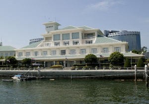 Waterfront Hotel, Labuan © Guy Nowell http://www.guynowell.com