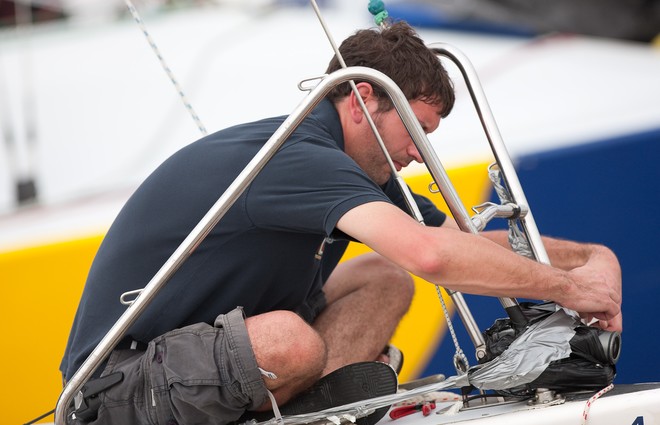 Bow cameras are taped to the boat. Monsoon Cup 2009.  © Gareth Cooke Subzero Images/Monsoon Cup http://www.monsooncup.com.my