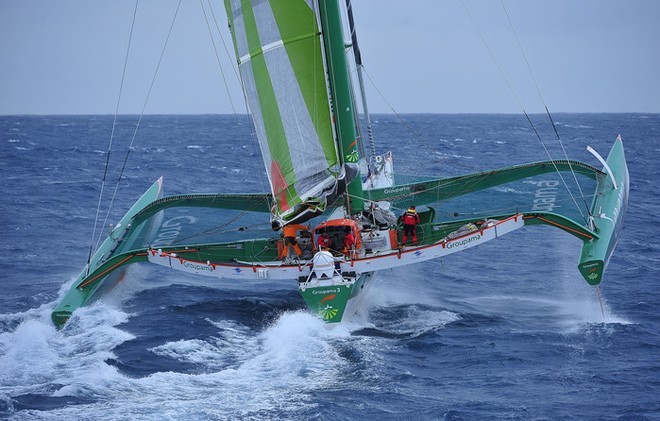 Groupama 3 - Jules Verne Trophy 2008 attempt © Yvan Zedda http://www.zedda.com.