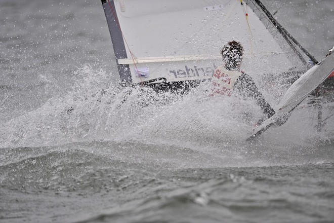 Racing at the 2009 Moth Worlds at Cascade Locks, Oregon © Sean Trew (Pacific Fog) http://www.pacificfog.net/