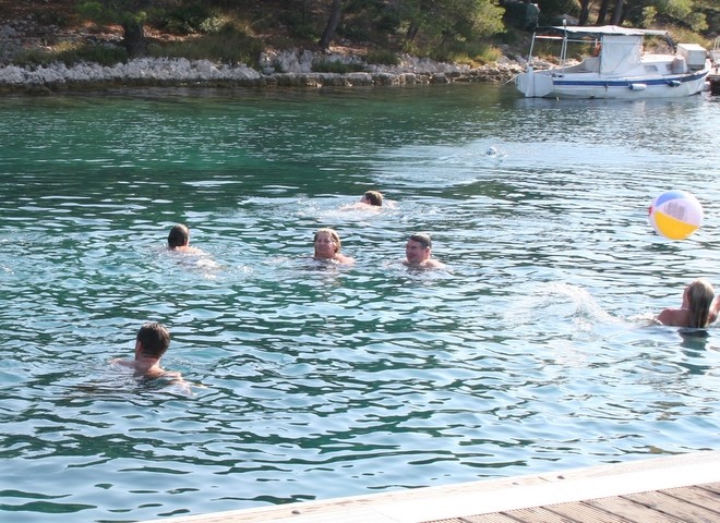 And there’s always time for a swim....  - Sail Port Stephens © Maggie Joyce - Mariner Boating Holidays http://www.marinerboating.com.au