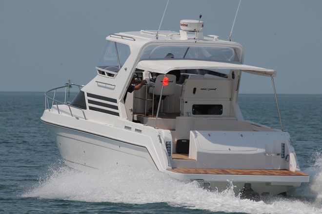 TwinZT350 03 © Yanmar Marine http://www.yanmar.com.au