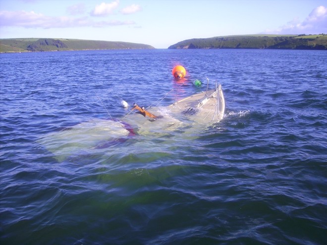 Sinking boat © Tim Jones