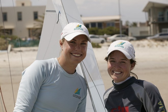 Tessa Parkinson(L) and Elise Rechichi take Bronze at 2008 470 Womens Worlds © Guy Nowell http://www.guynowell.com