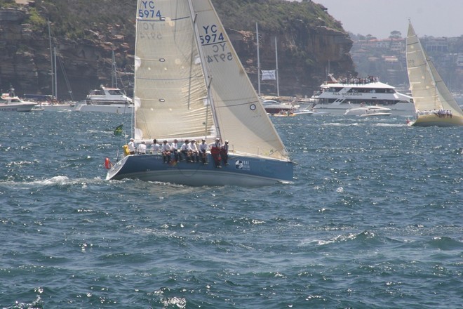 Racing in the Harbour - Sydney Harbour Hop © Maggie Joyce - Mariner Boating Holidays http://www.marinerboating.com.au
