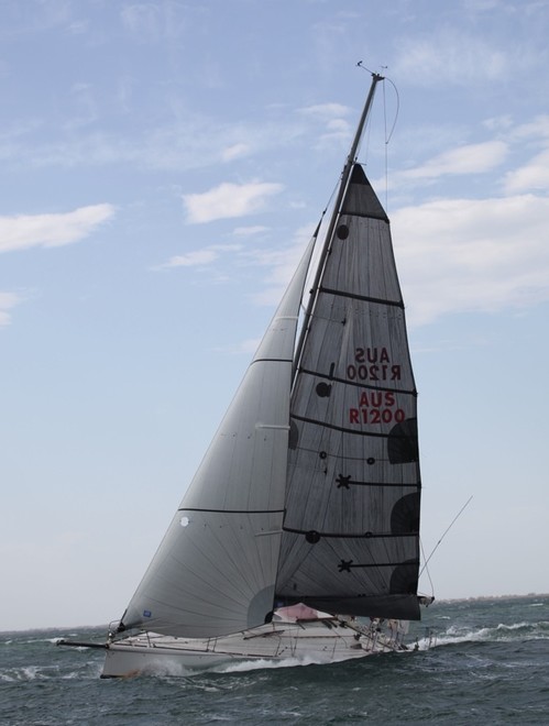 Laurie Ford has done countless miles - a lot of them on ’Spirit of Downunder’. Good person to get experience with. - Melbourne Latitude Series ©  John Curnow