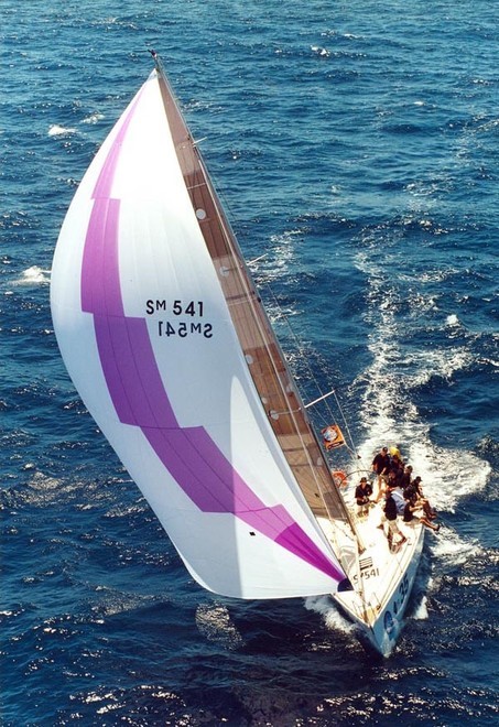 ’Kaos’ Barrelling down the Southern NSW coast, 2000 Sydney Hobart  ©  John Curnow