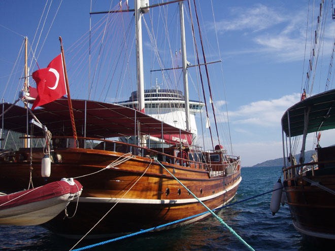 Turkish gulets backed into the quay at Marmaris © Charter World http://www.charterworld.com.au