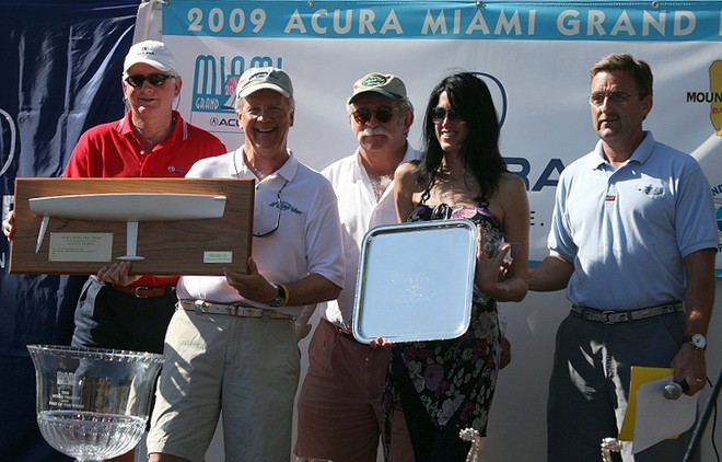 2009 Melges 32 ACURA Grand Prix Champion owner Mike Carroll on ’USA-131 New Wave’. © JOY / IM32CA http://melges32.com/