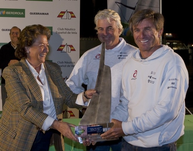 Murray Jones (NZL) right, and Brad Butterworth (NZL) receive the Desafio Trophy for Team Alinghi. © Carlo Borlenghi/ Alinghi http://www.alinghi.com
