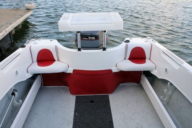 Removable quarter seats and an excellent bait preparation area will appeal to all who enjoy their fishing. © Streaker Boats http://www.streakerboats.com.au
