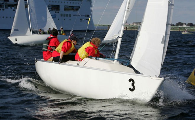 USA Massachusetts is leading B1 © Dan Nerney 