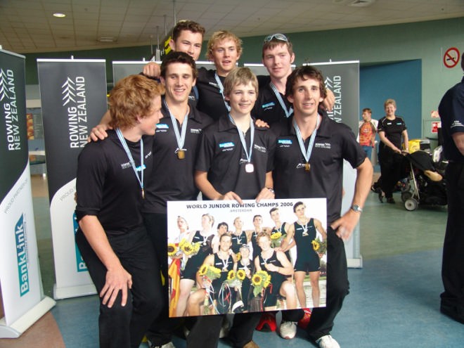 The Junior Eight pose with their photo taken at the medal ceremony &copy; Rowing-World