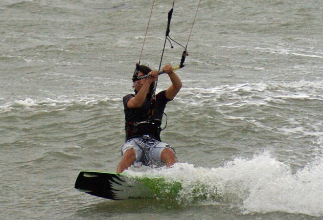 David Robertson Kiteboarding at Takapuna © Richard Gladwell www.photosport.co.nz