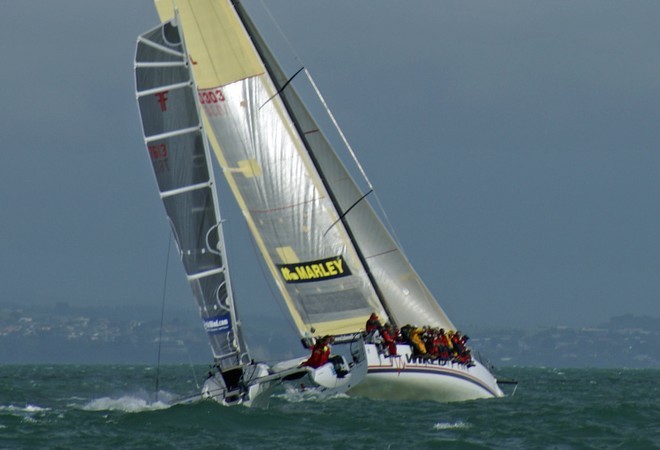 the BW52 Wired is pursued by PredictWind.com after the start of the HSBC Premier Coastal Classic © Richard Gladwell www.photosport.co.nz