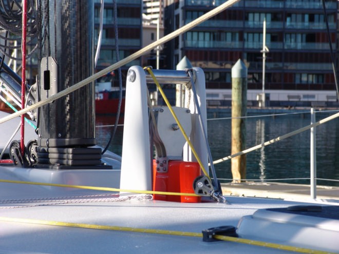 the centreboard is raised theough a mechanical mechanism © Richard Gladwell www.photosport.co.nz