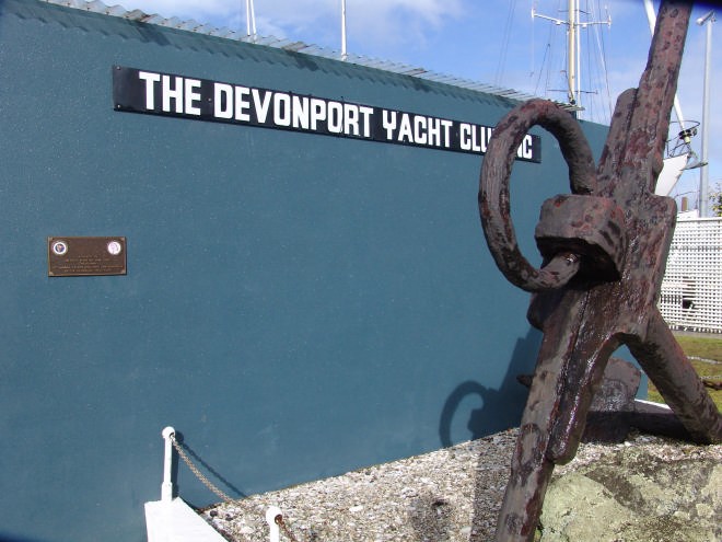 The wall outside the Devonport YC on which the plaque is located. © Richard Gladwell www.photosport.co.nz