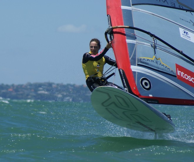 Alessandra Sensini makes it look easy as she takes to the air, just metres away from the finish line and taking her fourth world boardsailing title in the 2008 RSX Worlds, Womens Medal Race, Takapuna © Richard Gladwell www.photosport.co.nz