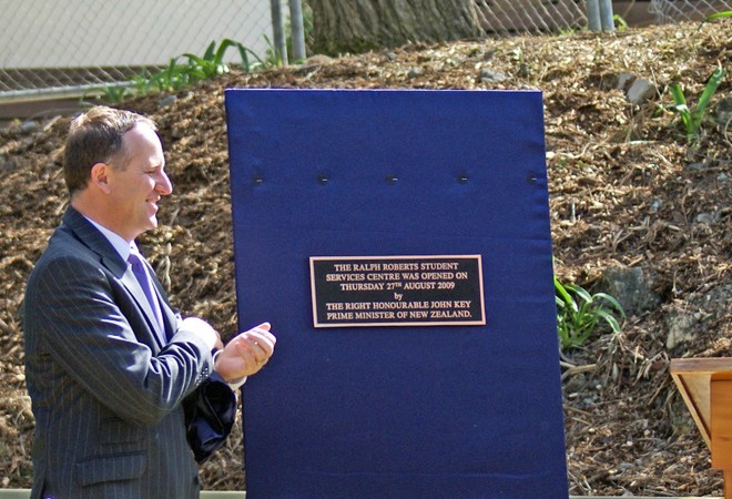 Prime Minister John Key unveils the plaque to mark the opening of the Ralph Roberts block © Richard Gladwell www.photosport.co.nz