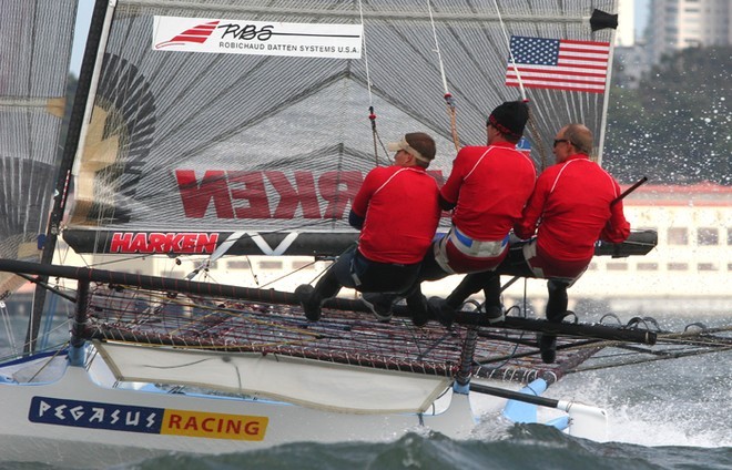 Howard Hamlin and the Pegasus Team - Ronstan_Bridge_to_Bridge_Race © Crosbie Lorimer http://www.crosbielorimer.com