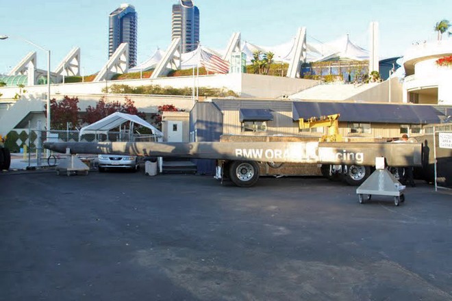 Main boom - BOR90 - launch in San Diego - 25 October 2009 © Kazenotayori