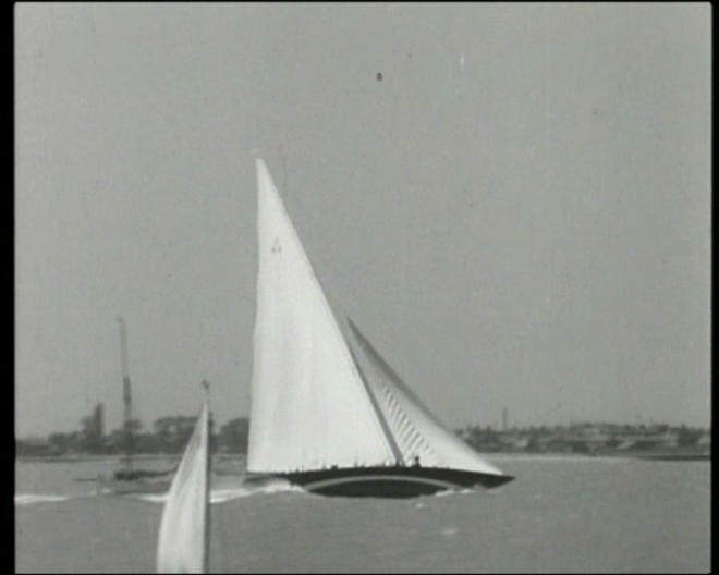 The DVD features several minutes of black and white movie footage from the J-class era 1930 - 1937 © Mediawave