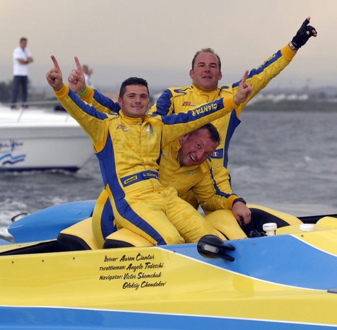 The Ukrainian Spirit (Seagull Chaudron) driver Aaron Ciantar (MLT) throttle Angelo Tedeschi (ITA) and navigator Viktor Shemchuk (UKR) win the overall title at the 10th and final round of the Powerboat P1 World Championships in Syracuse, Sicily.<br />
<br />
Copyright onEdition 2009©<br />
 © Powerboat P1 World Championship http://www.powerboatp1.com