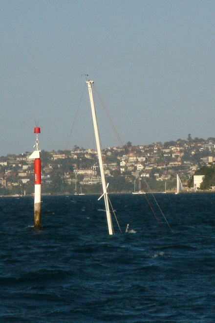 Rushcutters Bay navigation hazard © Peter Edwards