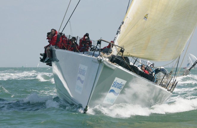 ICAP Maximus, the 98 foot Supermaxi beat ABN Amro One a Volvo 70 in an inshore race by eight minutes before setting off Around the Island today in a specila timed run. © onEdition http://www.onEdition.com