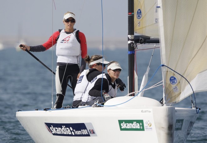 20090909  onEdition 2009©<br />
Anna Tunnicliffe, Molly Vandermoer and Alice Manard (USA) racing in the Womens Match Racing Class at day 5 of the 2009 Skandia Sail for Gold Regatta in Weymouth and Portland.<br />
 © onEdition http://www.onEdition.com