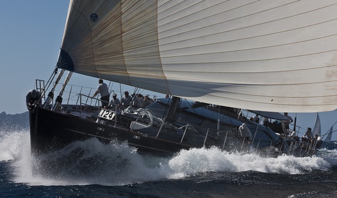 Porto Cervo, 12/06/09<br />
Loro Piana Superyacht Regatta 2009<br />
boat: MOONBIRD owner: METEOR MARINA LTD type: DUBOIS<br />
 &copy; Carlo Borlenghi / www.carloborlenghi.com