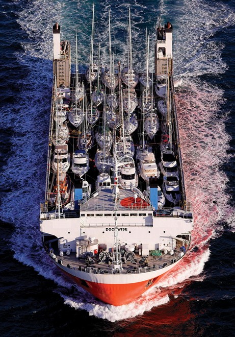 Yacht transport top