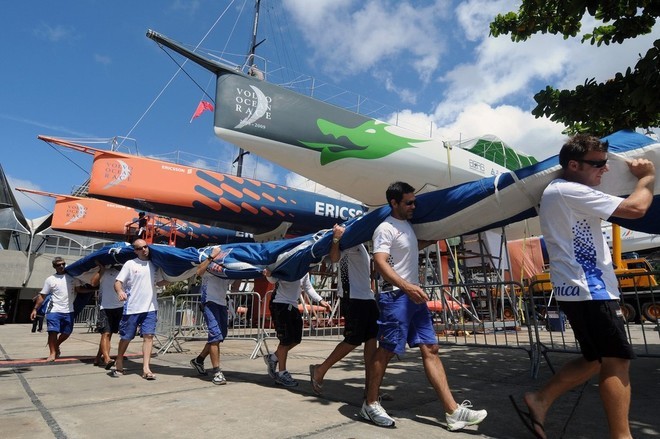 Boat maintenance in the Rio de Janeiro haul out area after more than 40 days of sailing in Leg 5 of the Volvo Ocean Race 2008-09 ©  David Kneale/Volvo Ocean Race http://www.volvooceanrace.com/