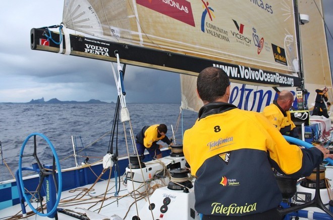 Telefonica Blue, skippered by Bouwe Bekking (NED) are first through the scoring gate of Fernando de Noronha  © Gabriele Olivo/Telefonica Blue/Volvo Ocean Race http://www.volvooceanrace.org